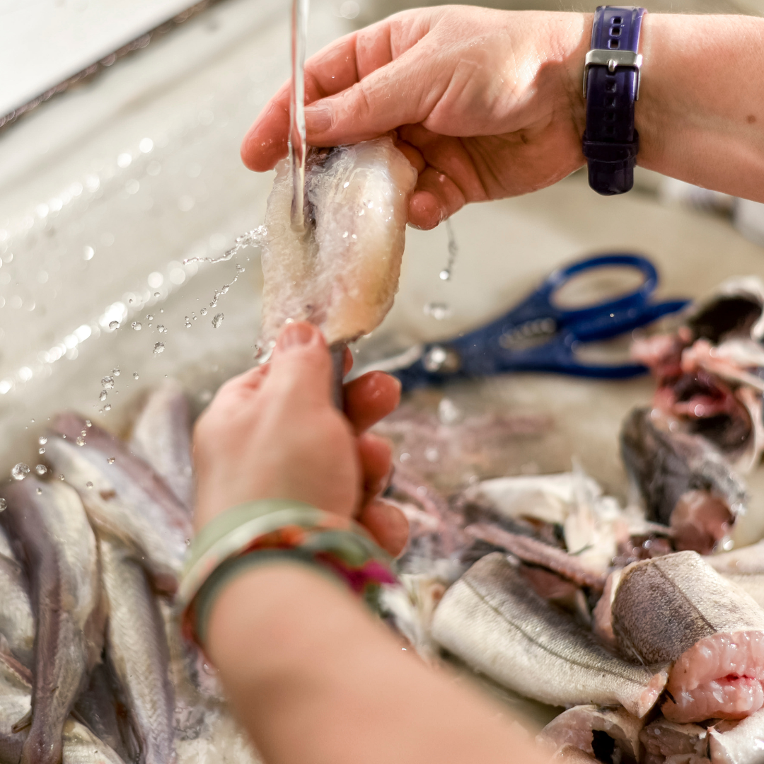 Fish deboning 